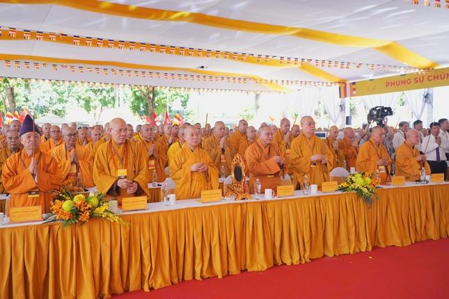 Nhất tâm cầu nguyện Tam bảo gia hộ Nhất tâm cầu nguyện Tam bảo gia hộ