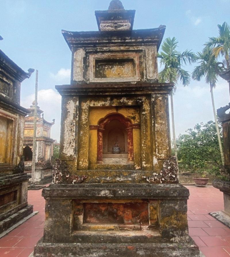 Tịnh Quang tháp - Ảnh: Tác giả