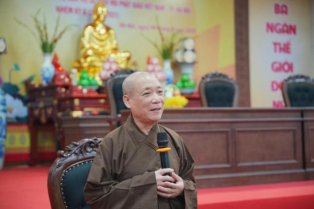 Hòa thượng Thích Bảo Nghiêm phát biểu tại lớp bồi dưỡng Hòa thượng Thích Bảo Nghiêm phát biểu tại lớp bồi dưỡng