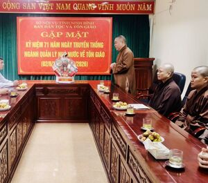 Ban Đại diện Phật giáo liên phường Nam Định chúc mừng 71 năm ngày truyền thống ngành quản lý Nhà nước về tôn giáo