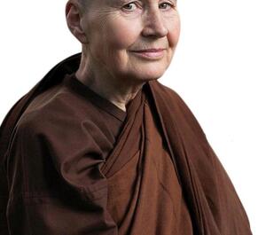 Bản ngã và lớp sương mù của khổ đau