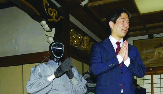 Robot này được kỳ vọng mở ra giải pháp cho tình trạng thiếu hụt Tăng sĩ tại Nhật Bản Robot này được kỳ vọng mở ra giải pháp cho tình trạng thiếu hụt Tăng sĩ tại Nhật Bản