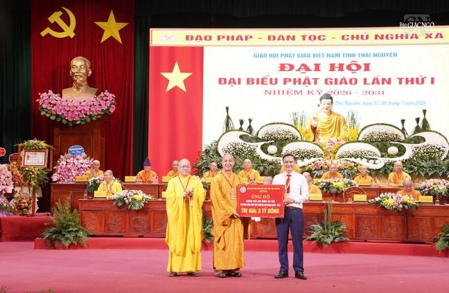 Tặng 3 tỷ đồng hỗ trợ xây dựng nhà Đại đoàn kết Tặng 3 tỷ đồng hỗ trợ xây dựng nhà Đại đoàn kết
