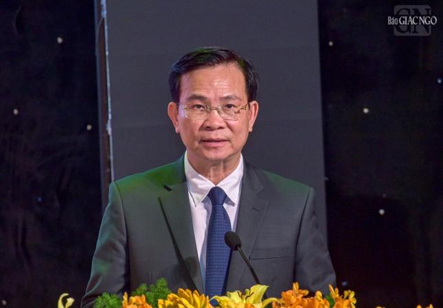 Ông Hồ Văn Mười phát biểu Ông Hồ Văn Mười phát biểu