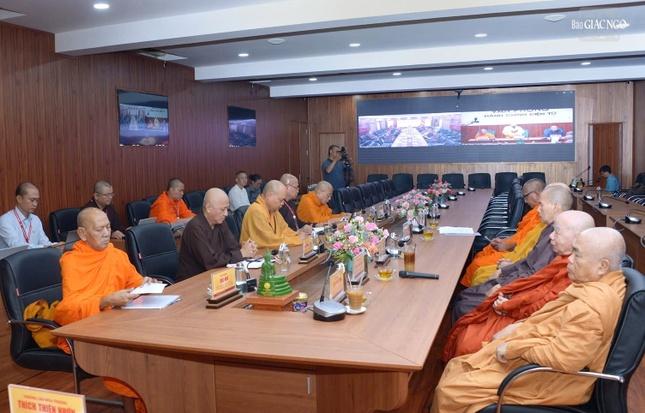 Quang cảnh buổi họp tại điểm cầu Văn phòng Ban Thường trực Hội đồng Trị sự phía Nam - thiền viện Quảng Đức, TP.HCM Quang cảnh buổi họp tại điểm cầu Văn phòng Ban Thường trực Hội đồng Trị sự phía Nam - thiền viện Quảng Đức, TP.HCM