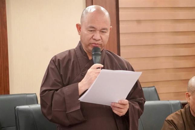 Thượng tọa Thích Đức Thiện nêu đề án nhân sự dự kiến Hội đồng Trị sự Thượng tọa Thích Đức Thiện nêu đề án nhân sự dự kiến Hội đồng Trị sự